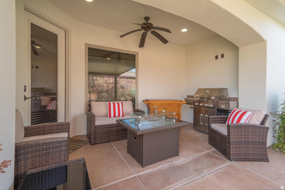 SILVERSTONE 4 AT GREEN SPRINGS - Residential