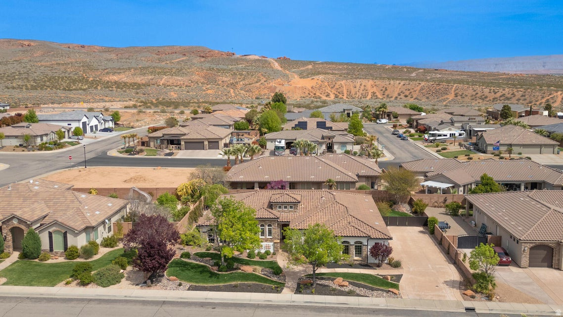 SILVERSTONE 4 AT GREEN SPRINGS - Residential