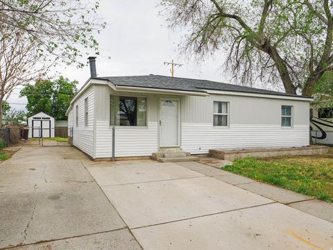Photo of 4320 W 5780 S, Kearns, UT 84118 (MLS # 2153007)