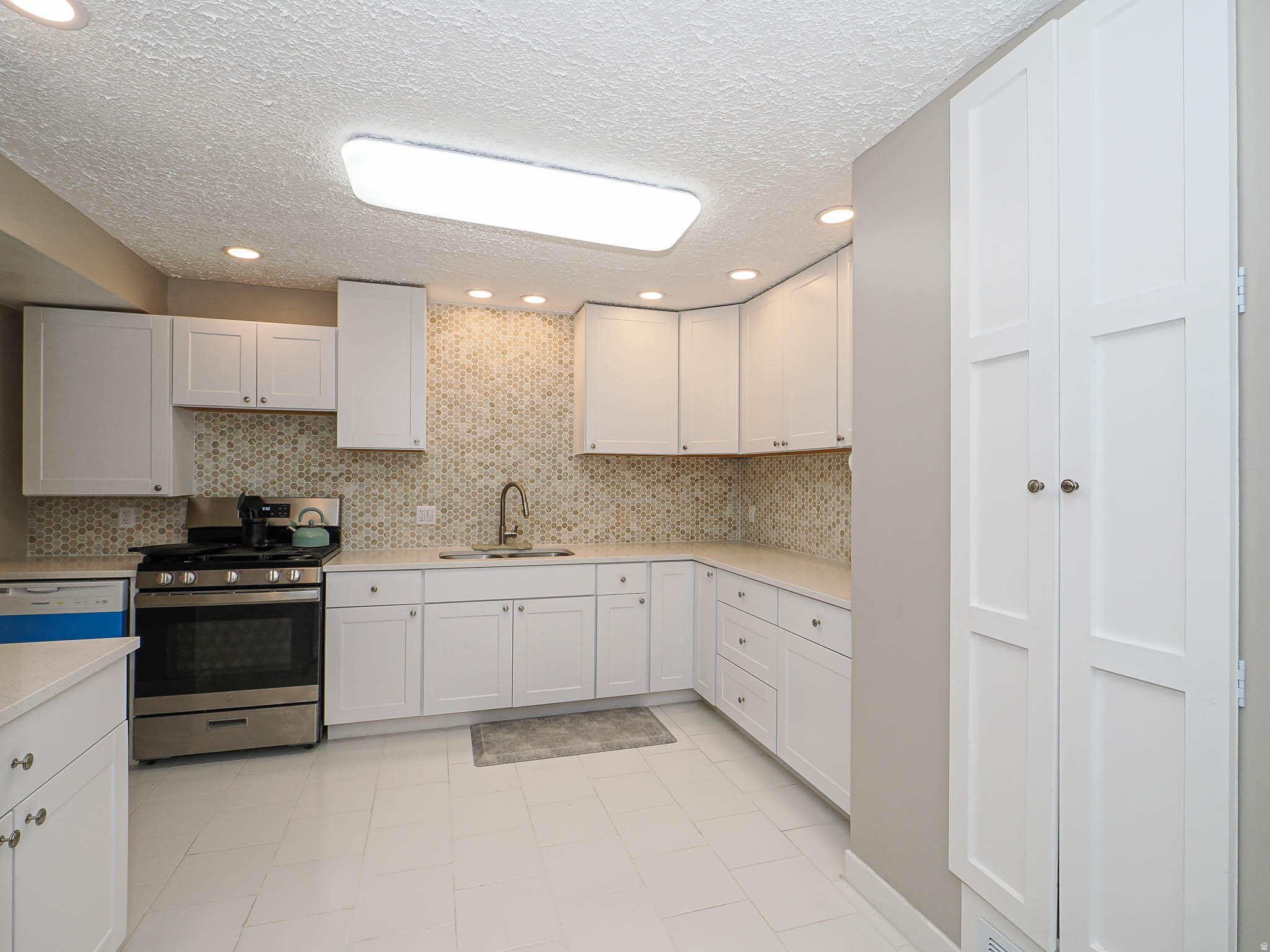 HOFFMAN HEIGHTS - Residential