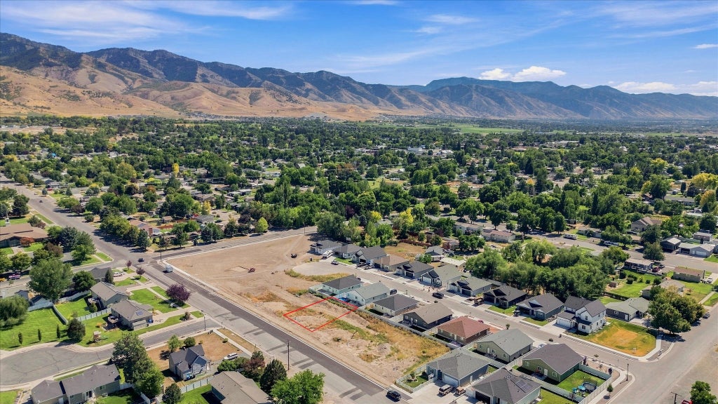 Photo of 254 W 400 N #9, Smithfield, UT 84335 (MLS # 2185260)