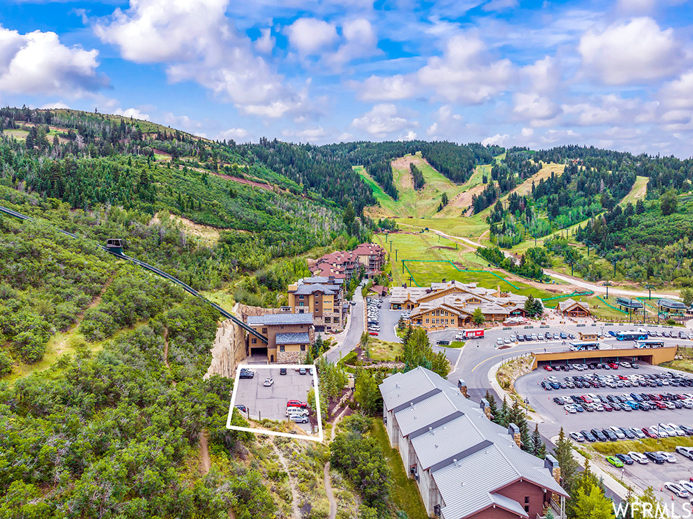 ST. REGSI SNOW PARK - Residential