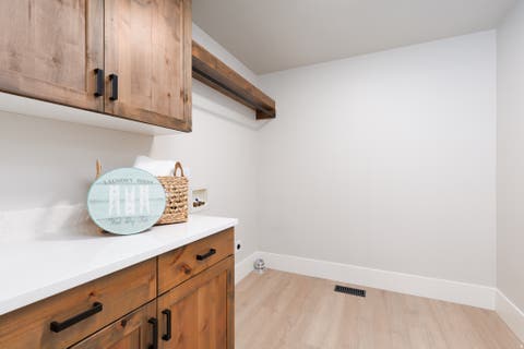 Tiny photo for 691 E KINGS PEAK CV, Draper, UT 84020 (MLS # 2180242)