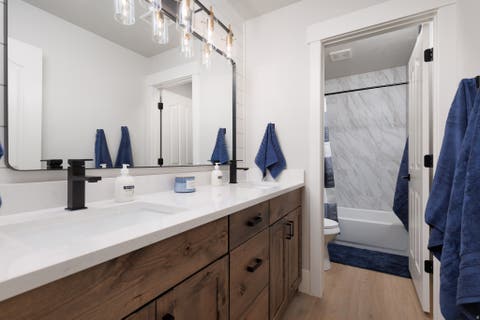 Tiny photo for 691 E KINGS PEAK CV, Draper, UT 84020 (MLS # 2180242)