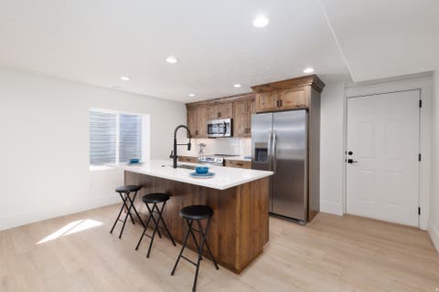 Tiny photo for 691 E KINGS PEAK CV, Draper, UT 84020 (MLS # 2180242)