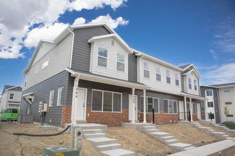 Townhouse For Sale - 1372 E Goldie Lou Lane Lot Ln #46<br/> Eagle Mountain, UT 84005