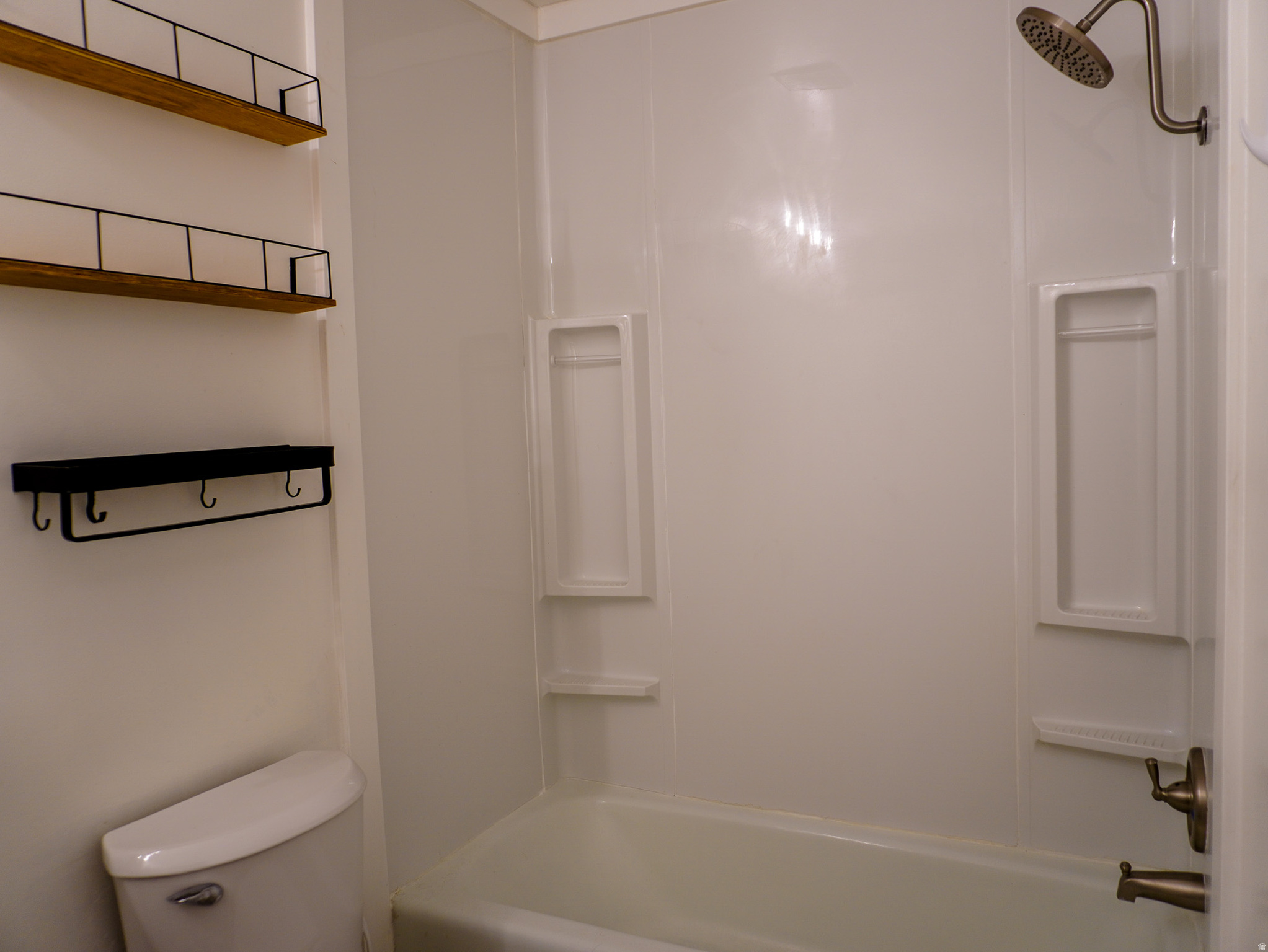 GREENTREE CONDOMINIUM - Residential