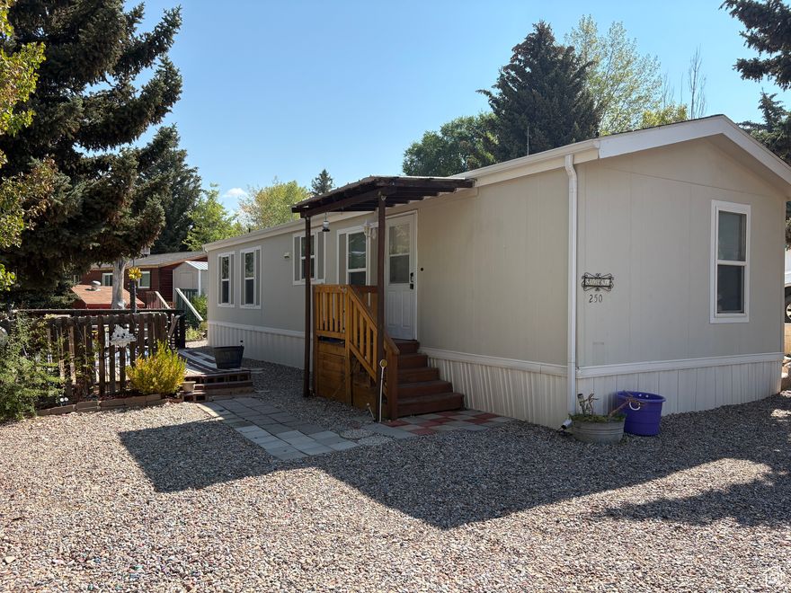 Very nice ,movin ready and start making great Bear Lake Memories. Minutes from the Beach and Boat ramps. Nice community to own your little piece of paradise. Great starter place for a young family or a retired couple. 5 minutes from down town Garden City were it all happens.Very clean and NEWER home. Central Air is so nice on hot summer days. Cool off in the reserved outdoors pool. Year around access, for 12 months of enjoyment. Lots of long term neighbors. The least expensive way to own a place in all of Bear Lake. Don't miss this great OPPORTUNITY.