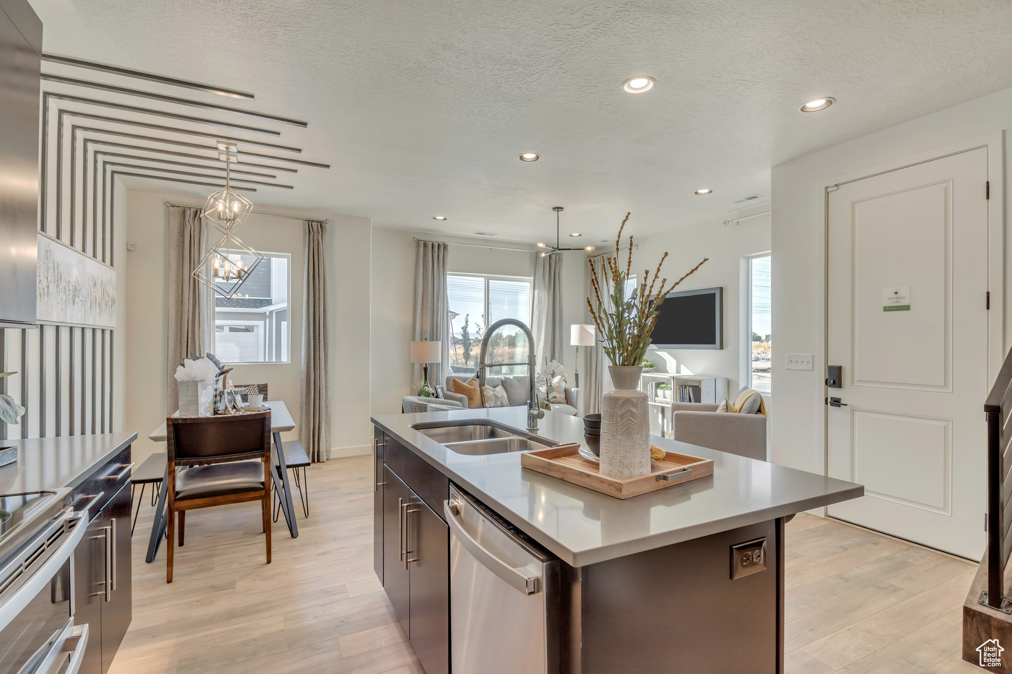 SALT POINT - Residential