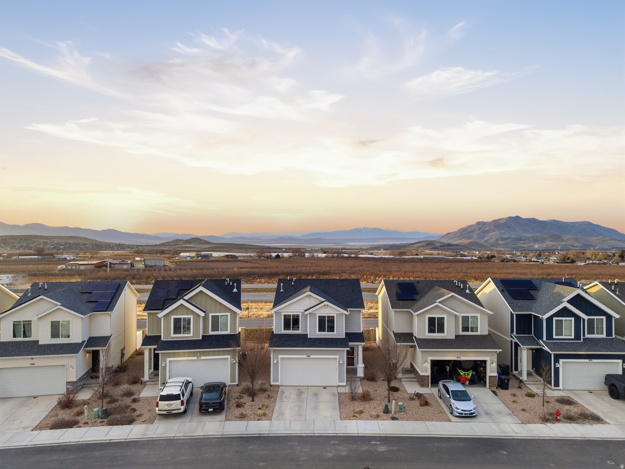 FOOTHILL VILLAGE - Residential