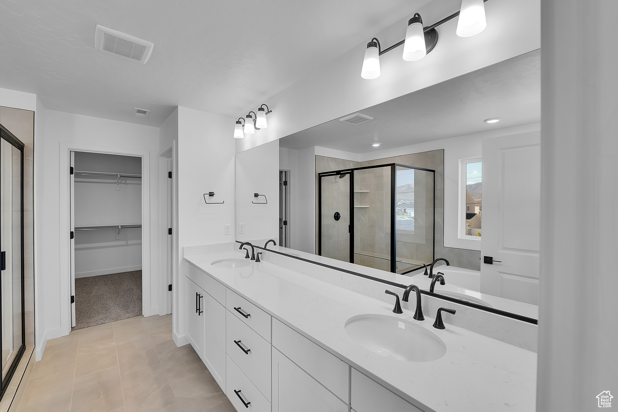 PONY EXPRESS ESTATES - Residential