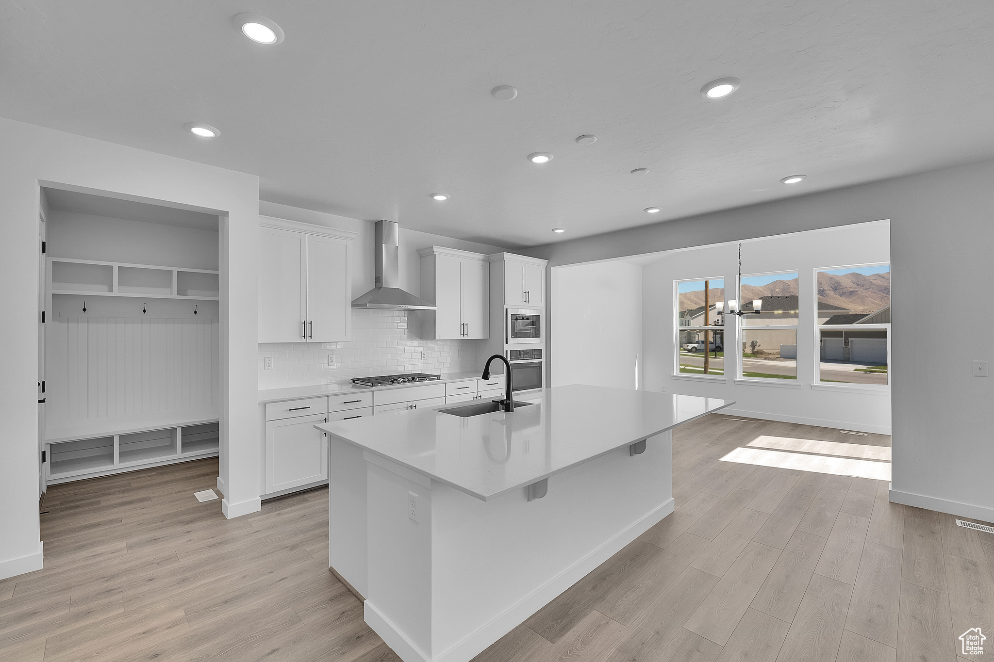 PONY EXPRESS ESTATES - Residential