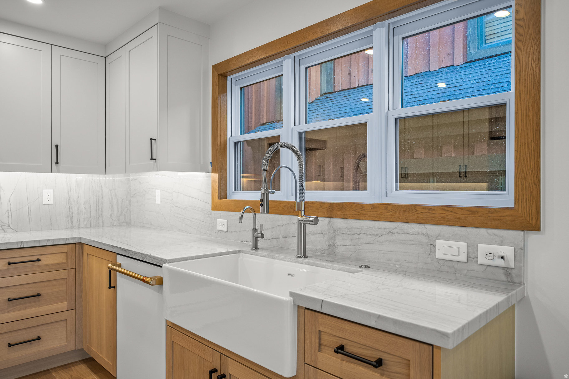 SNYDERS ADDITION - Residential