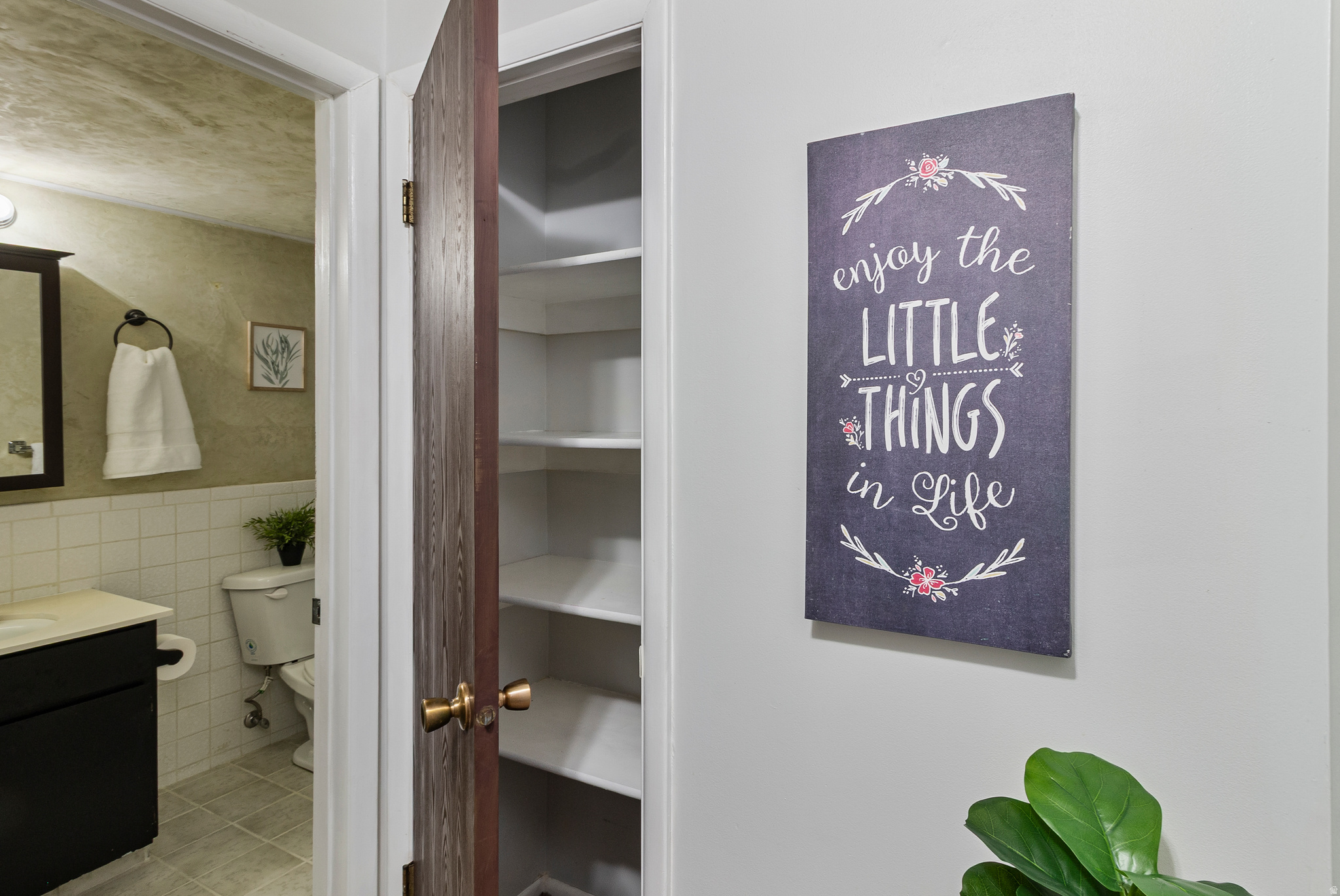 GREENTREE CONDM - Residential