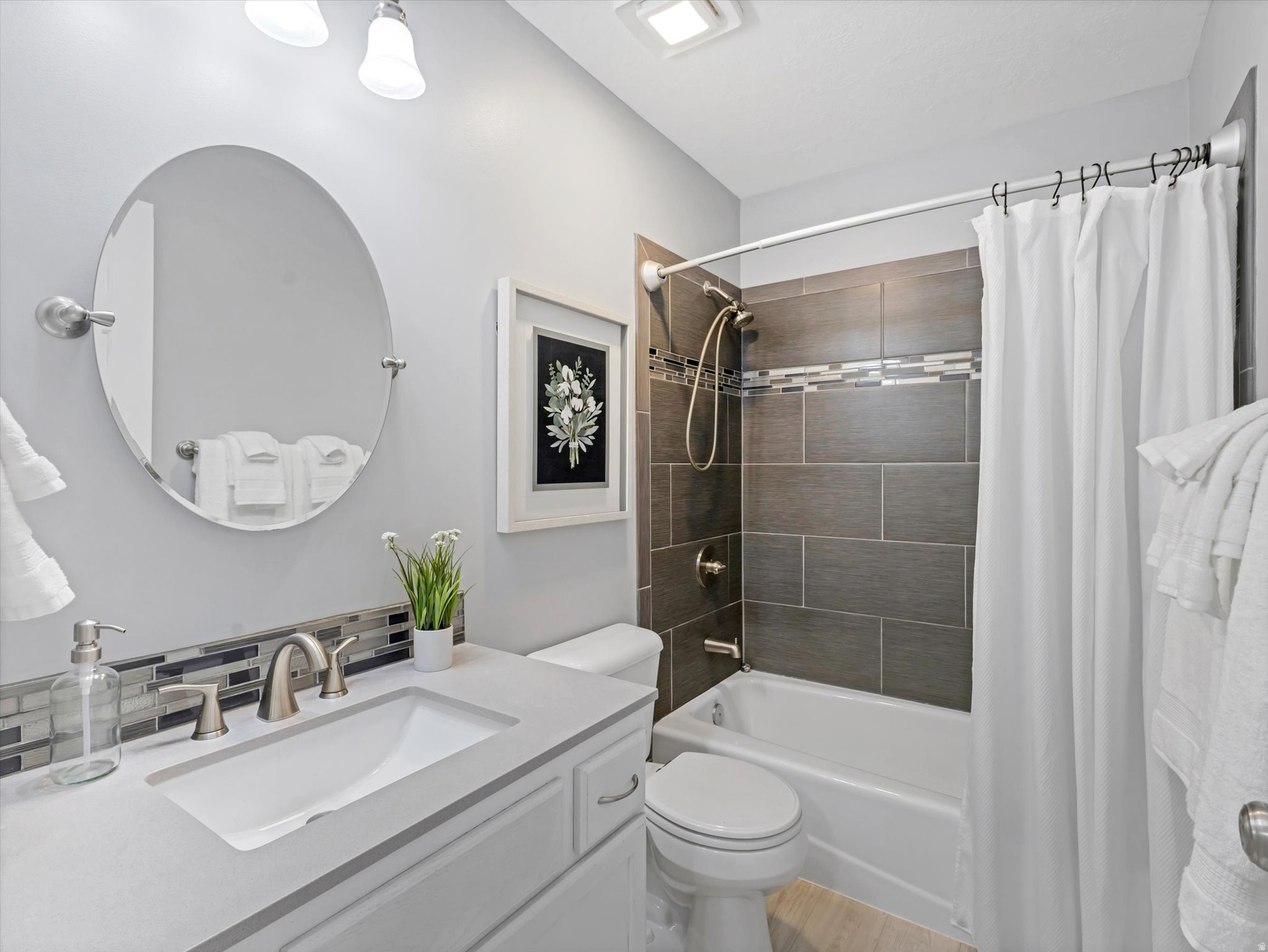 RIVER PARK ESTATES - Residential