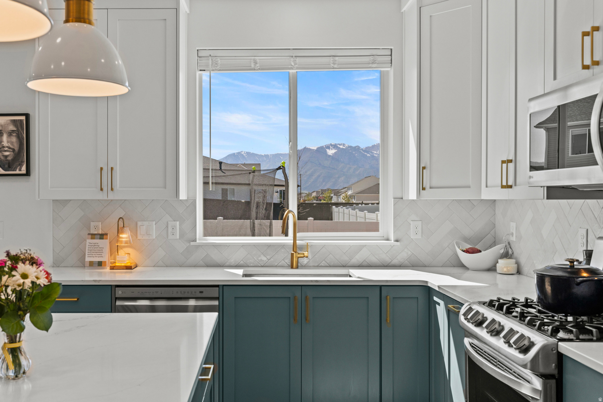 AUBURN HILLS - Residential