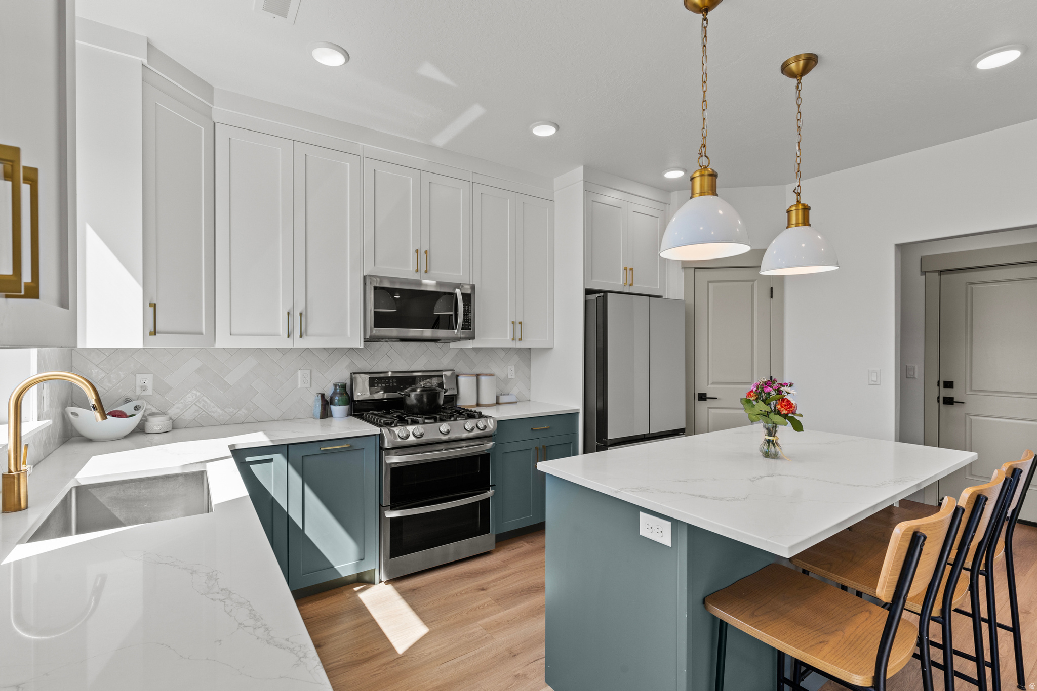 AUBURN HILLS - Residential