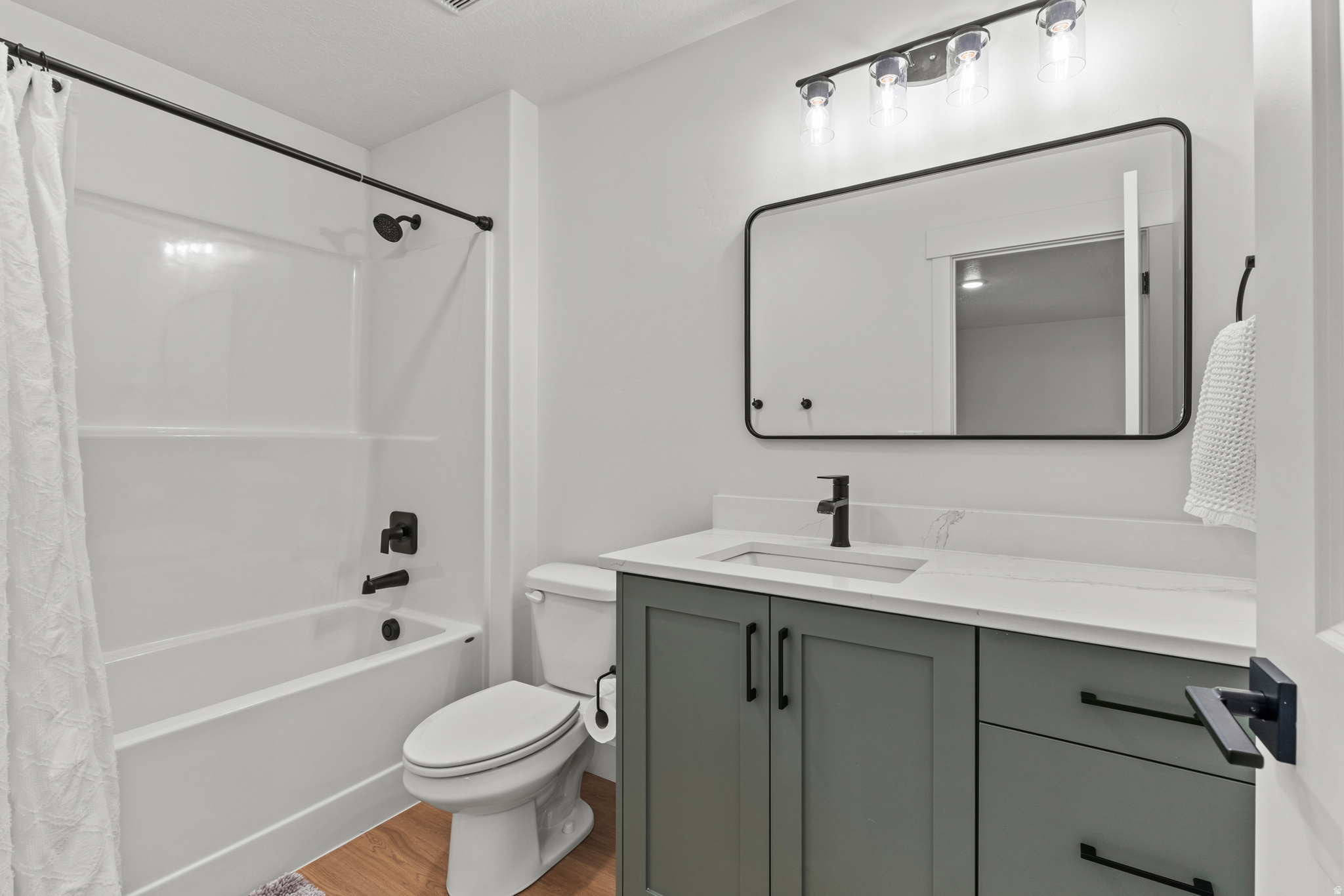 AUBURN HILLS - Residential