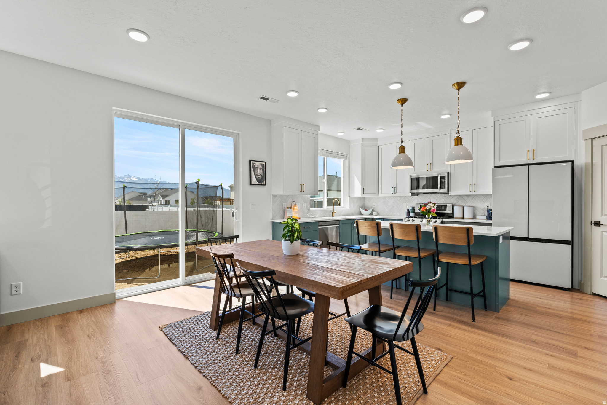AUBURN HILLS - Residential