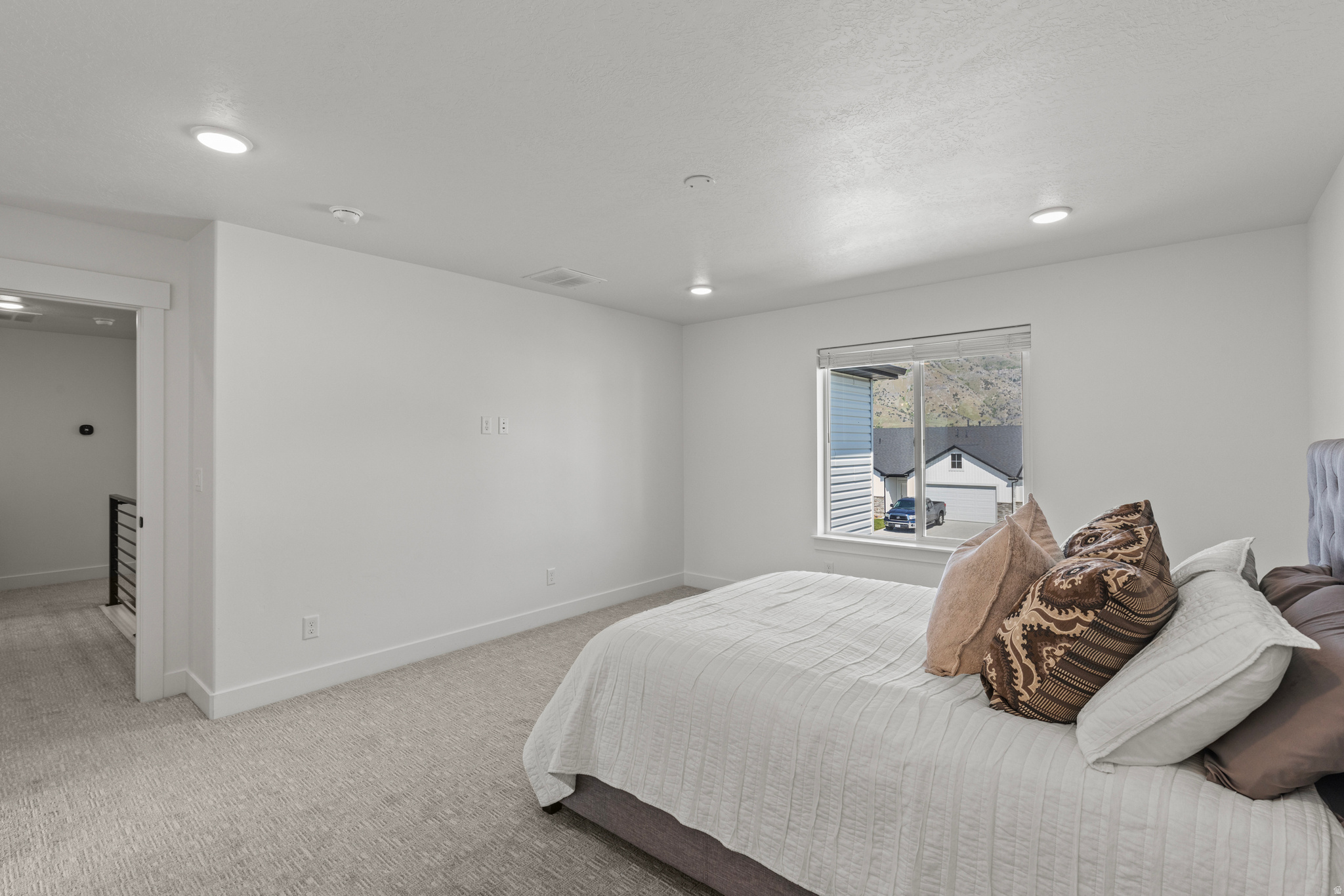 AUBURN HILLS - Residential