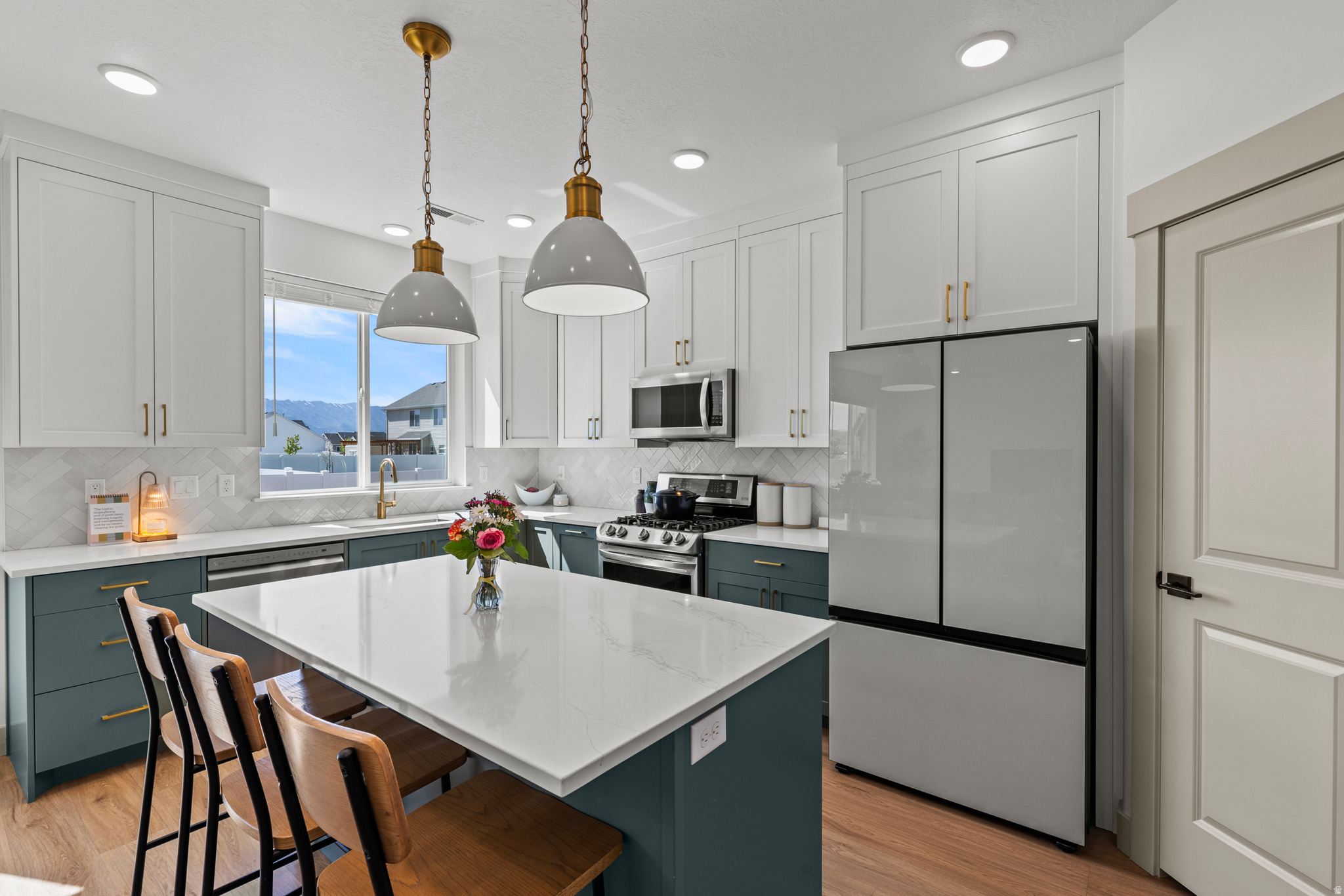 AUBURN HILLS - Residential