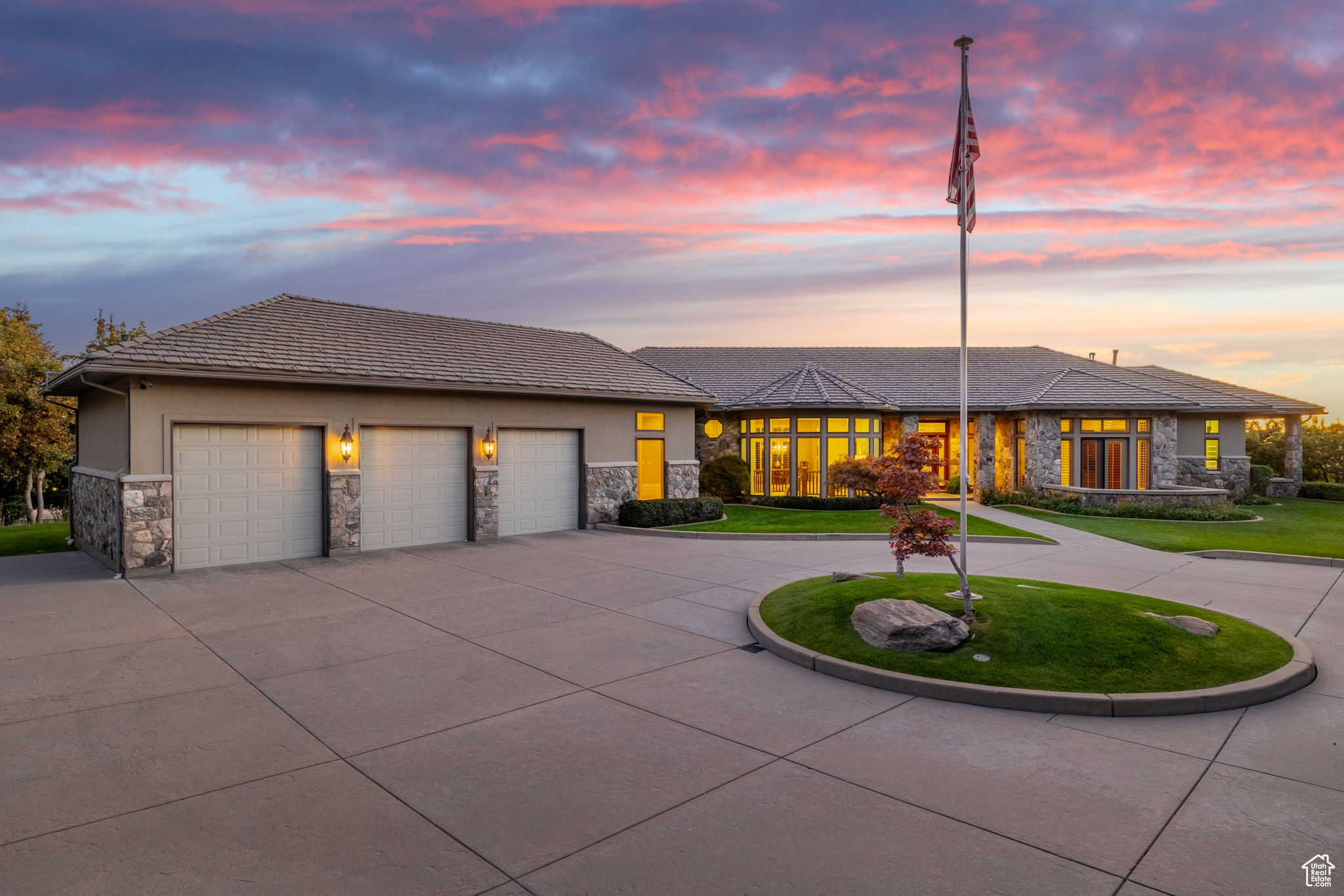 SHADOW VALLEY - Residential