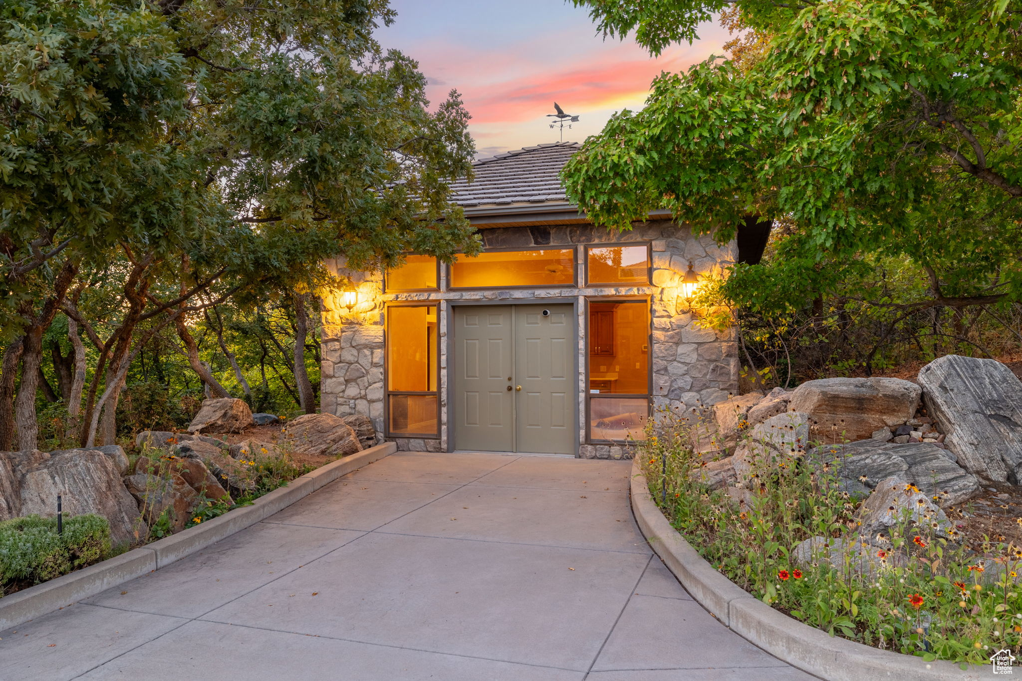 SHADOW VALLEY - Residential