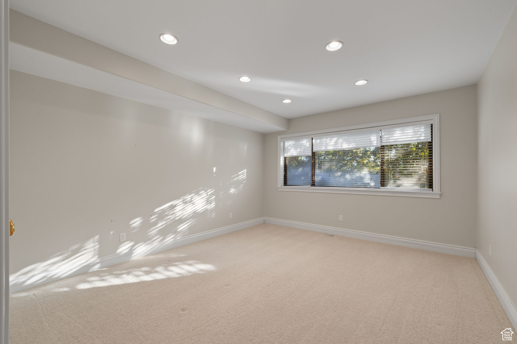 SHADOW VALLEY - Residential