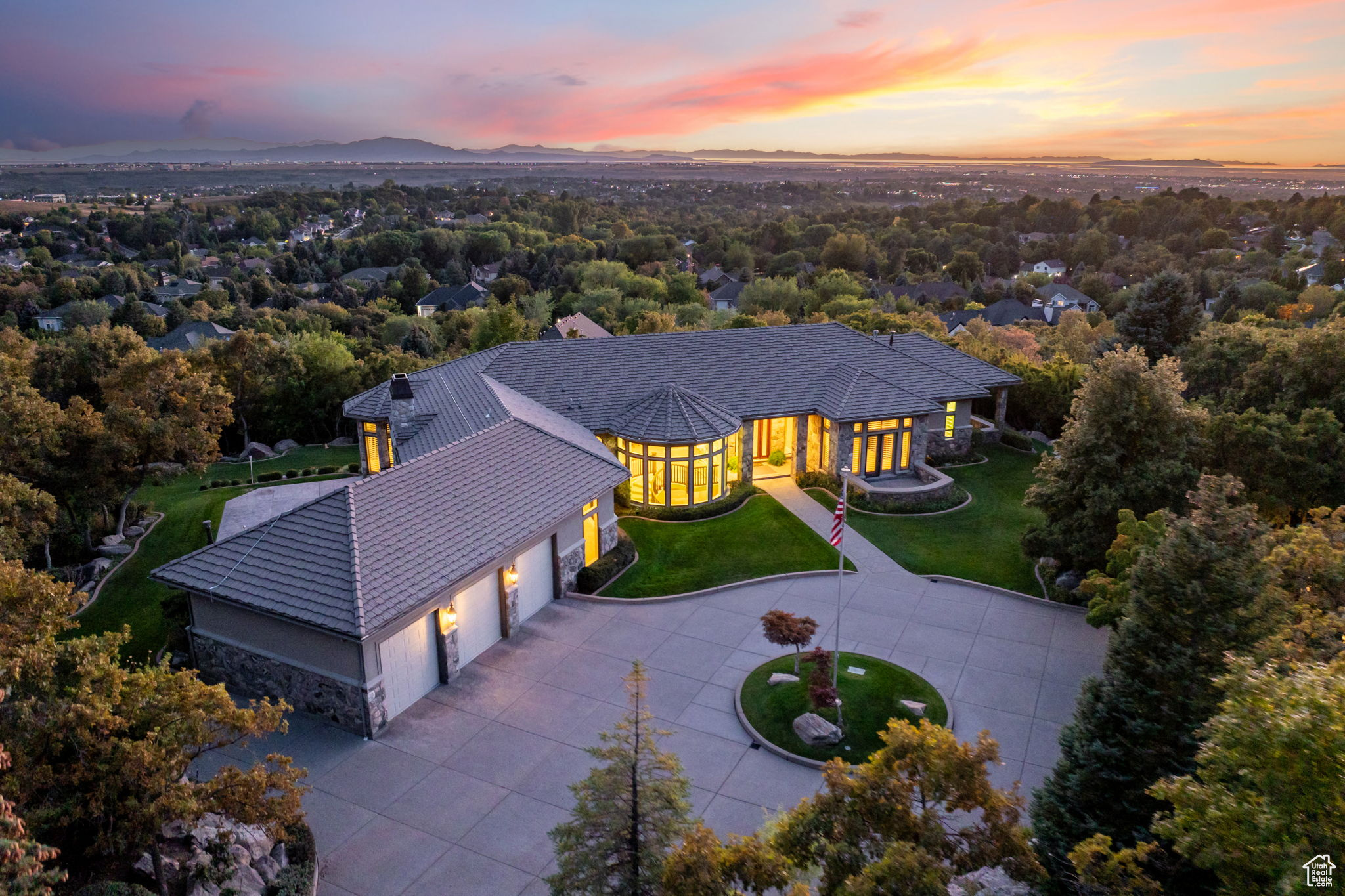 SHADOW VALLEY - Residential