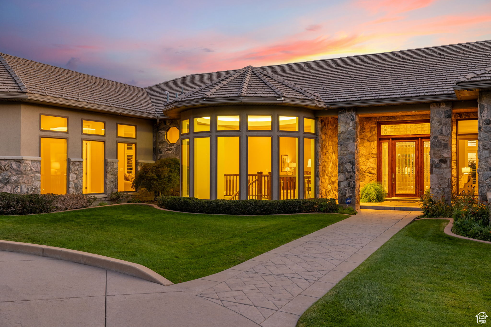 SHADOW VALLEY - Residential