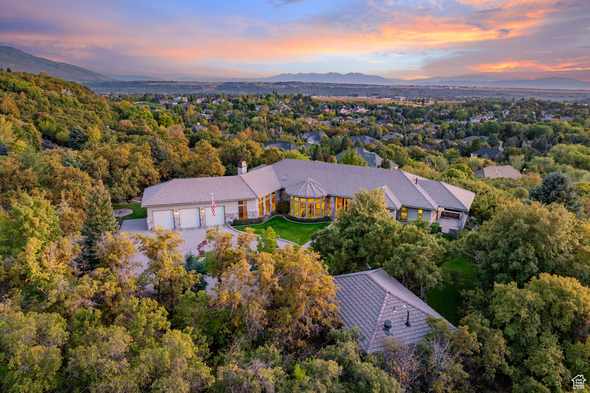 SHADOW VALLEY - Residential