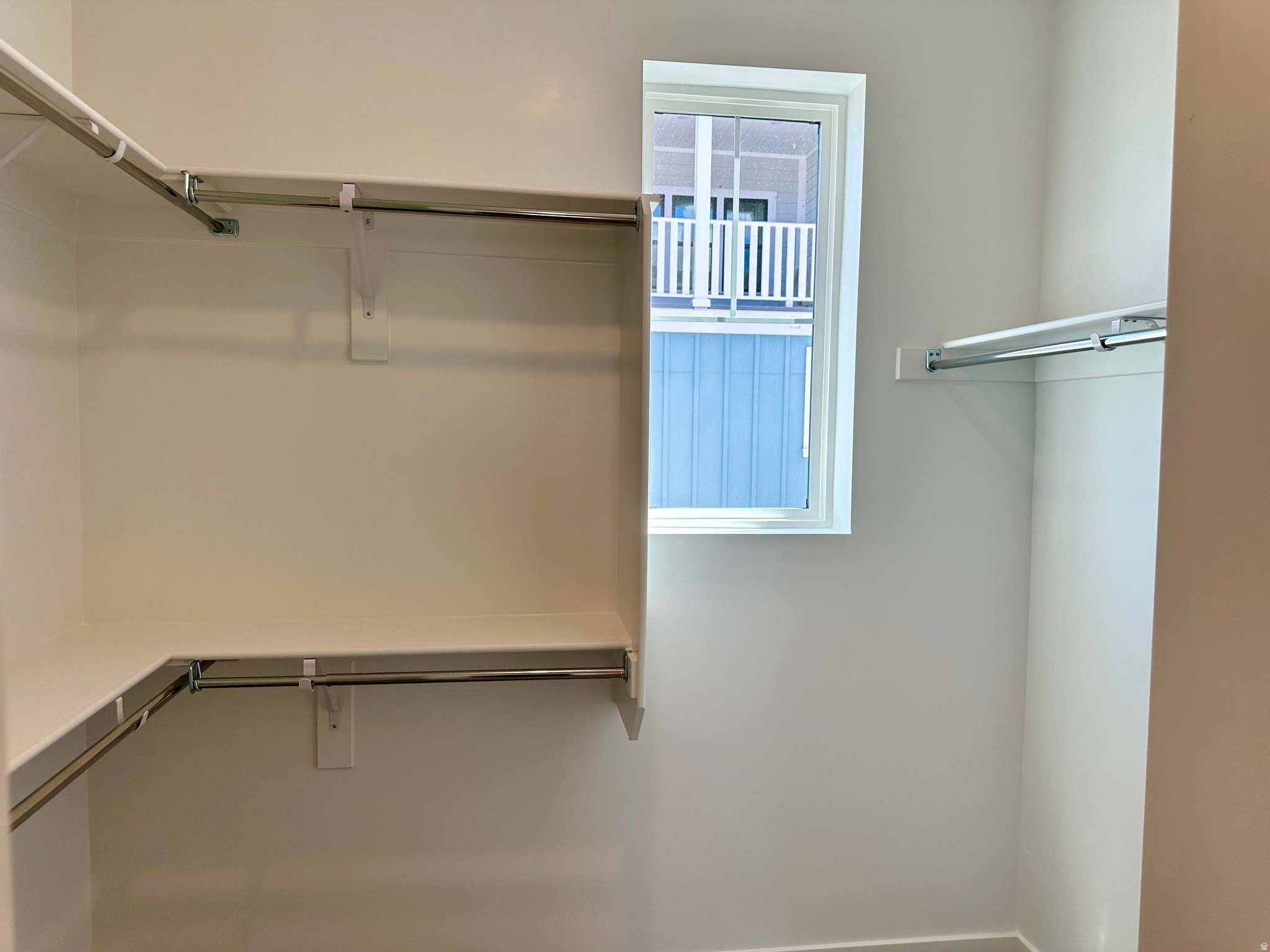 DAYBREAK - Residential