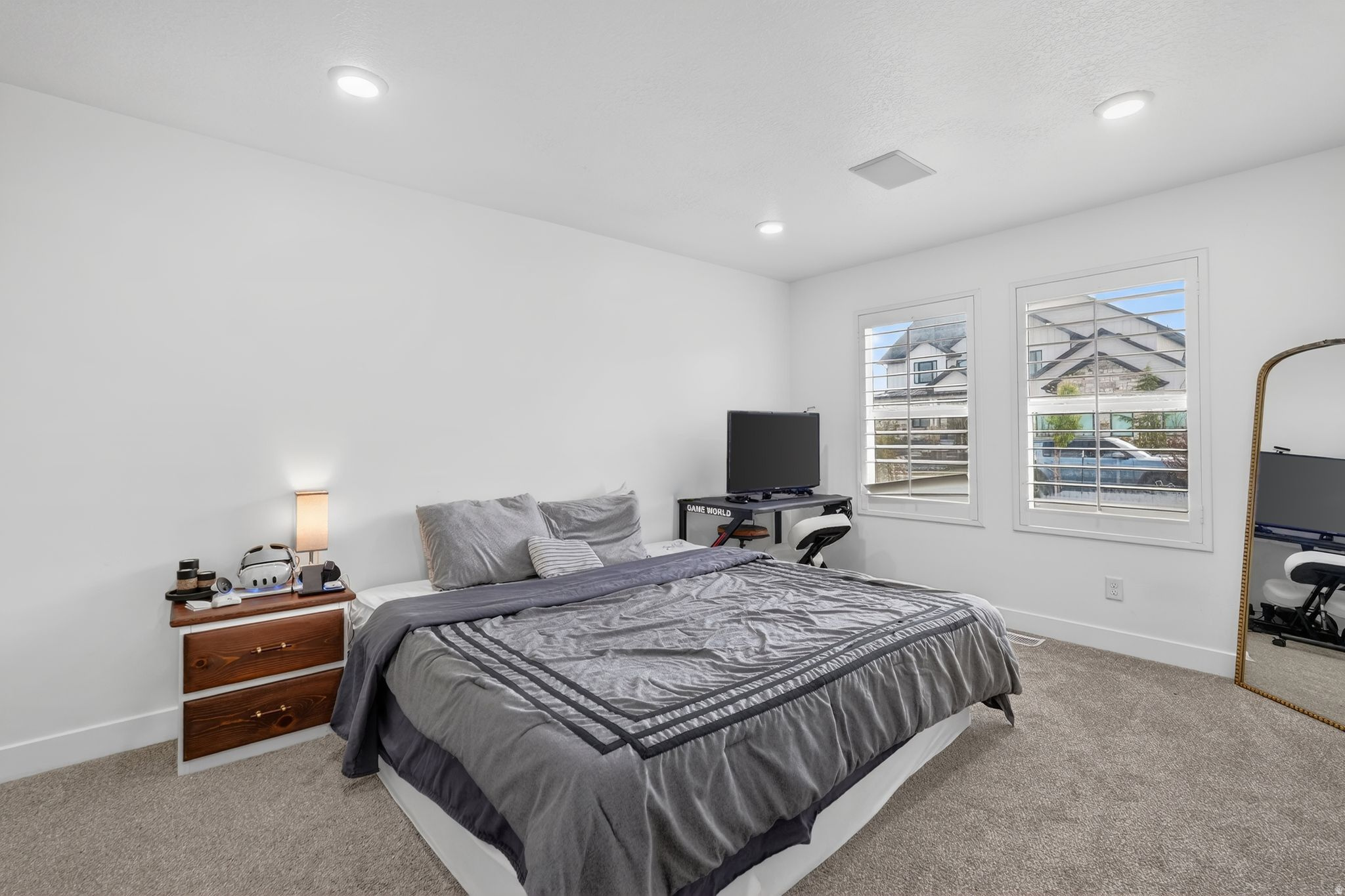 LAKE VIEW ESTATE - Residential