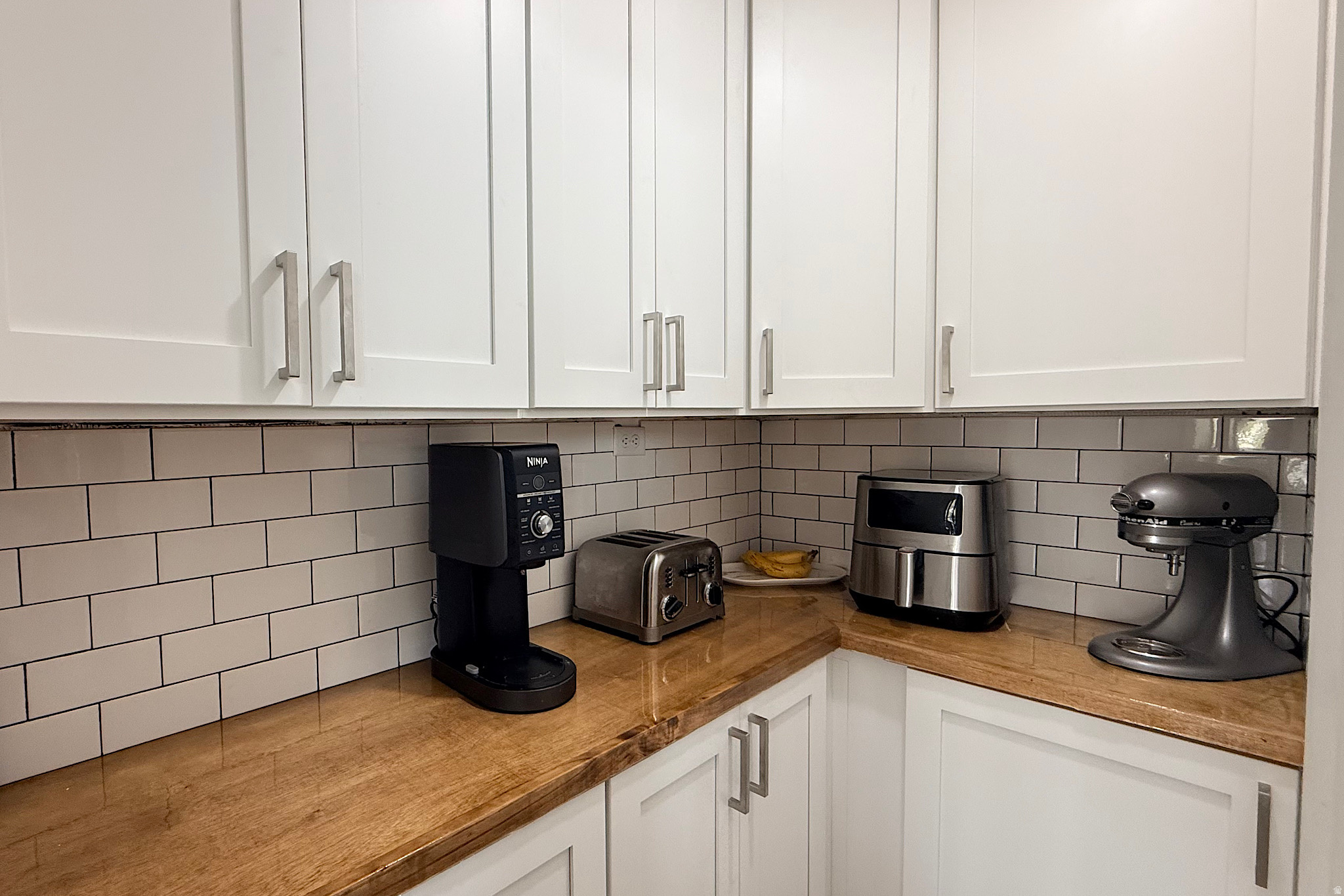 LAKE VIEW ESTATE - Residential