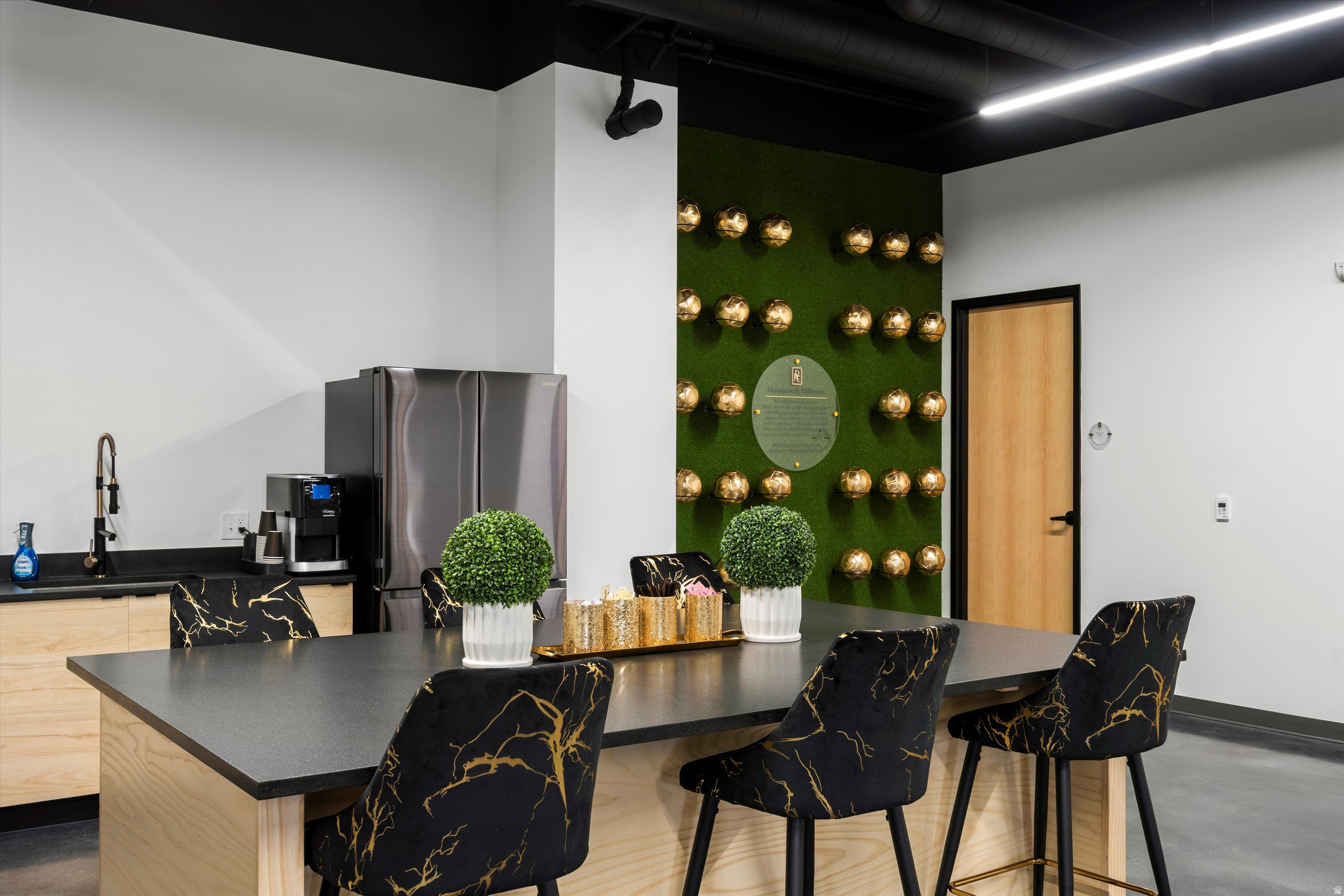 THE NORTH DISTRICT - Commercial Lease