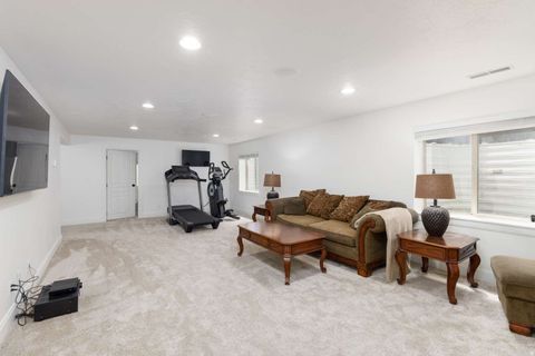 Tiny photo for 1877 S RIVER RUN DR, Huntsville, UT 84317 (MLS # 2158925)