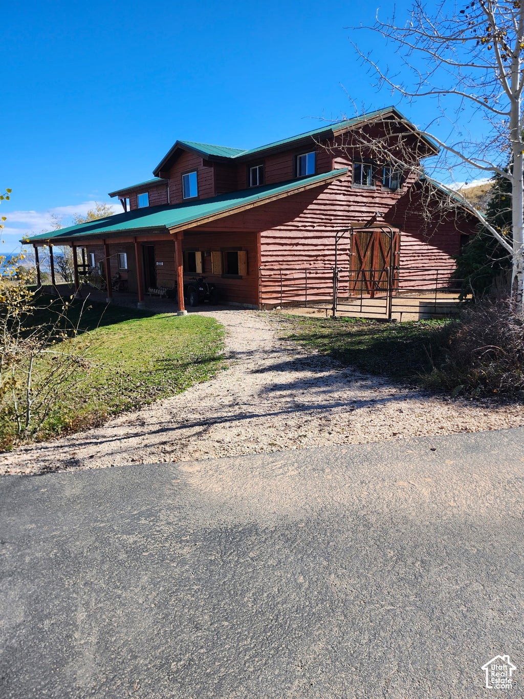 Photo of 795 LAKEVIEW DR, Garden City, UT 84028 (MLS # 2191794)