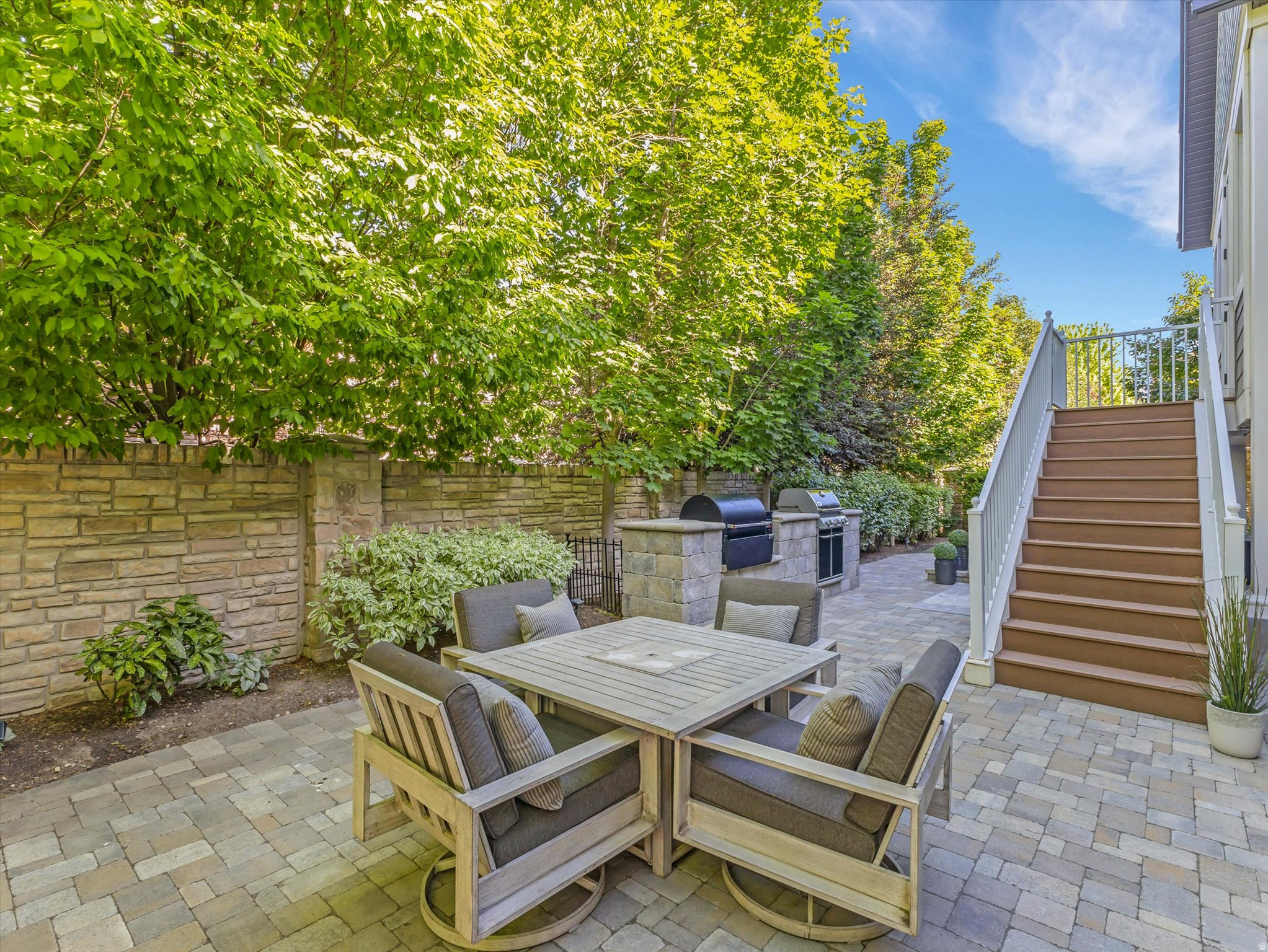 NEWBURY - Residential