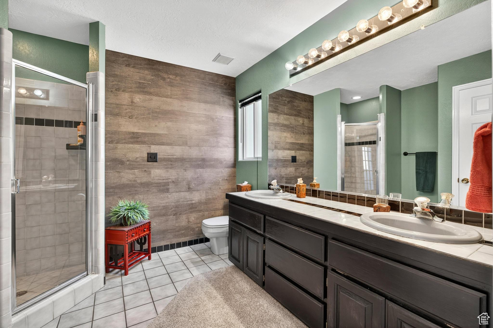 BLOOMINGTON HILLS 5A - Residential