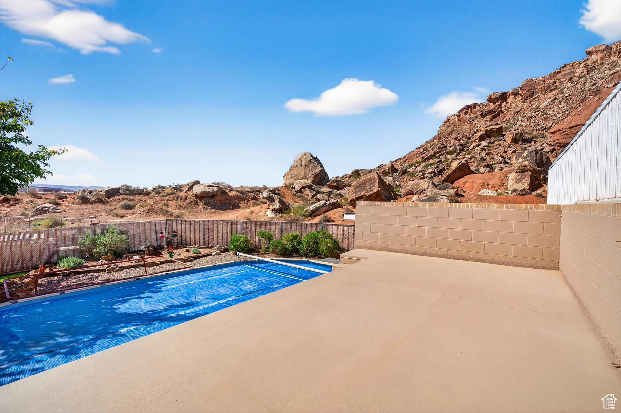 BLOOMINGTON HILLS 5A - Residential