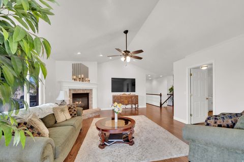 Tiny photo for 736 S DEER VIEW CIR, Fruit Heights, UT 84037 (MLS # 2148641)