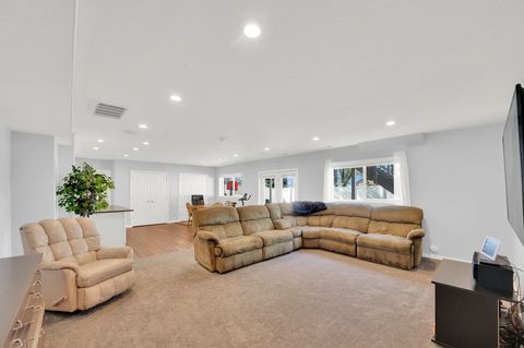 Tiny photo for 736 S DEER VIEW CIR, Fruit Heights, UT 84037 (MLS # 2148641)