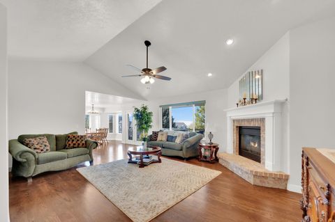 Tiny photo for 736 S DEER VIEW CIR, Fruit Heights, UT 84037 (MLS # 2148641)