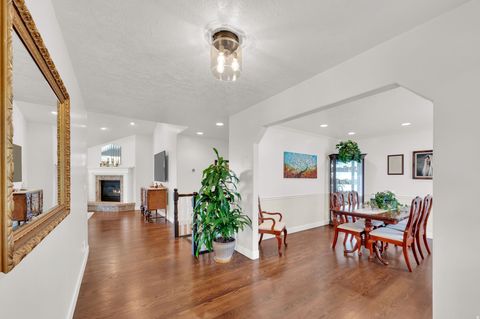 Tiny photo for 736 S DEER VIEW CIR, Fruit Heights, UT 84037 (MLS # 2148641)