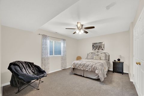 Tiny photo for 736 S DEER VIEW CIR, Fruit Heights, UT 84037 (MLS # 2148641)