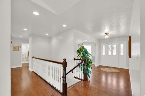 Tiny photo for 736 S DEER VIEW CIR, Fruit Heights, UT 84037 (MLS # 2148641)