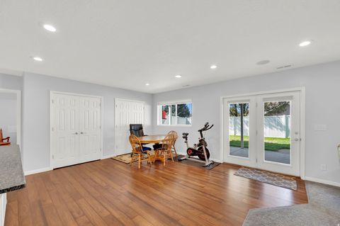 Tiny photo for 736 S DEER VIEW CIR, Fruit Heights, UT 84037 (MLS # 2148641)