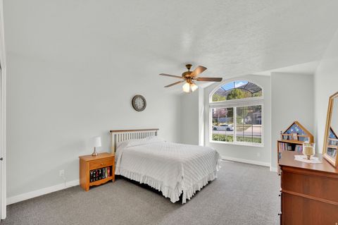 Tiny photo for 736 S DEER VIEW CIR, Fruit Heights, UT 84037 (MLS # 2148641)