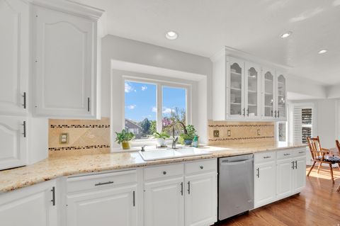 Tiny photo for 736 S DEER VIEW CIR, Fruit Heights, UT 84037 (MLS # 2148641)