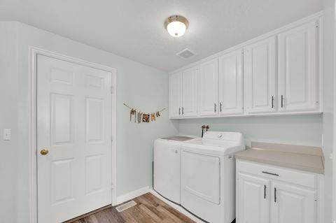 Tiny photo for 736 S DEER VIEW CIR, Fruit Heights, UT 84037 (MLS # 2148641)